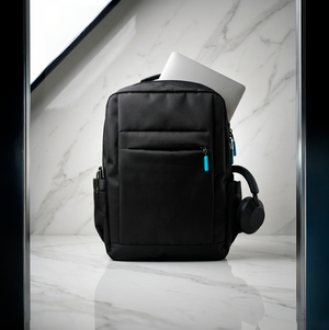 Morral Backpack XUE® para Laptop 15.6" con Bolsillos Laterales Nylon Negro | Impermeable y Resistente